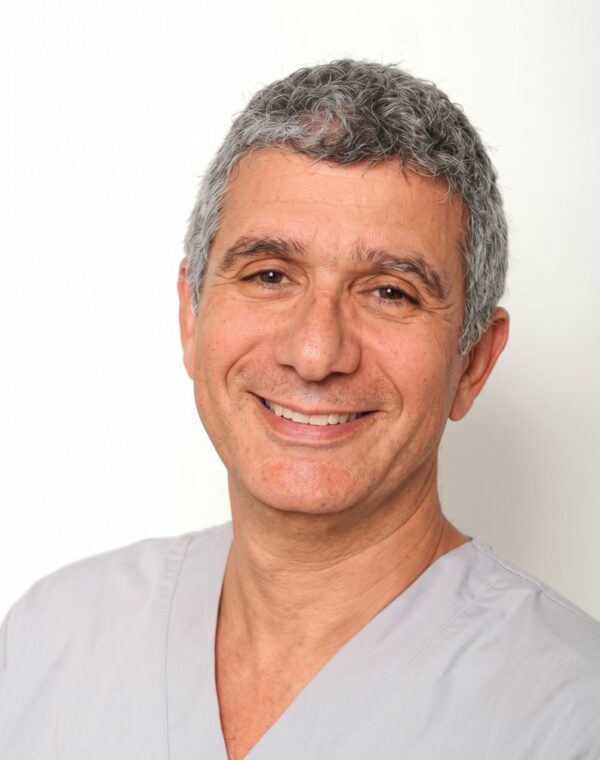Dr Patrick Atthar, chirurgien-dentiste à Viroflay